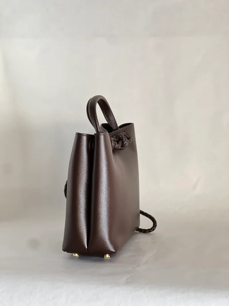 Borsa tote media in pelle intrecciata con dettagli a nodo
