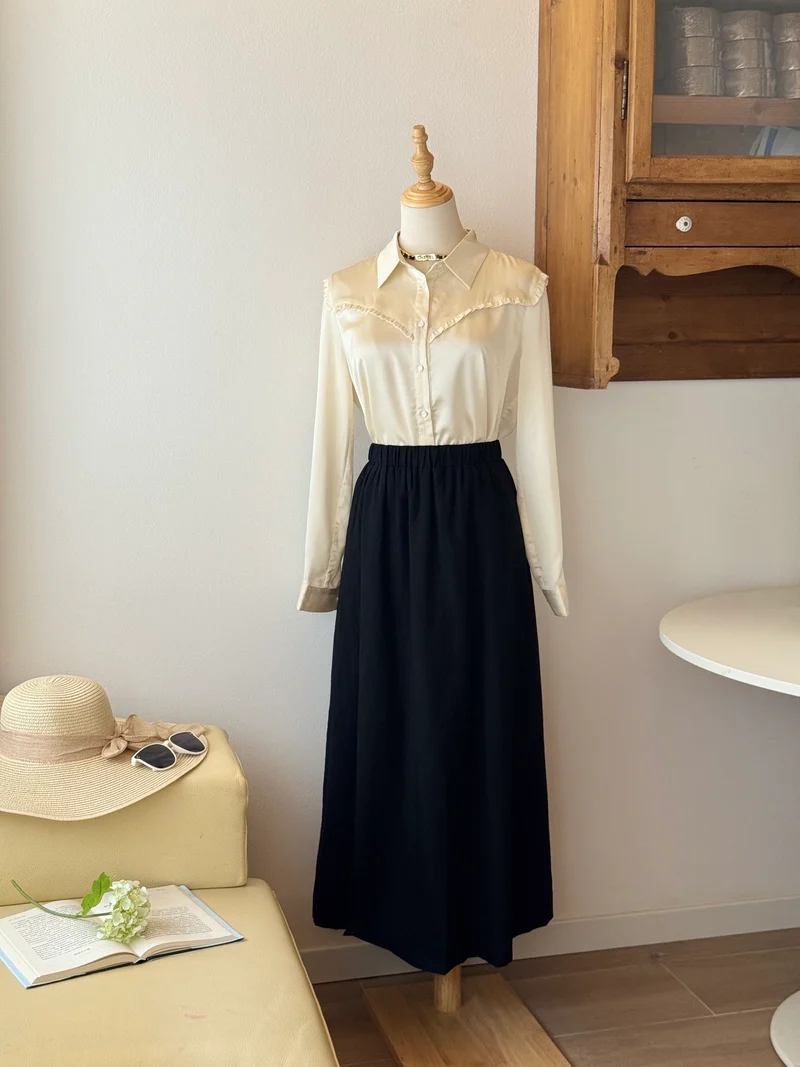 Soft Contrast Set | Top bianco con micro ruches e gonna lunga in cotone e lino