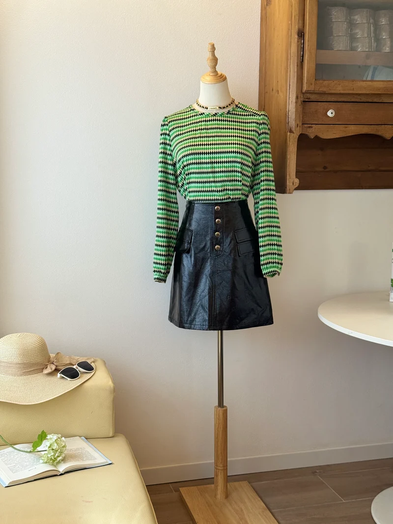 Green Check Set | Camicia chiffon e gonna A-line in ecopelle