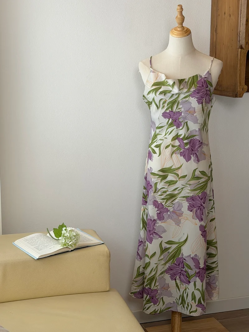 Iris Satin Dress | Abito con stampa floreale e scollo drappeggiato