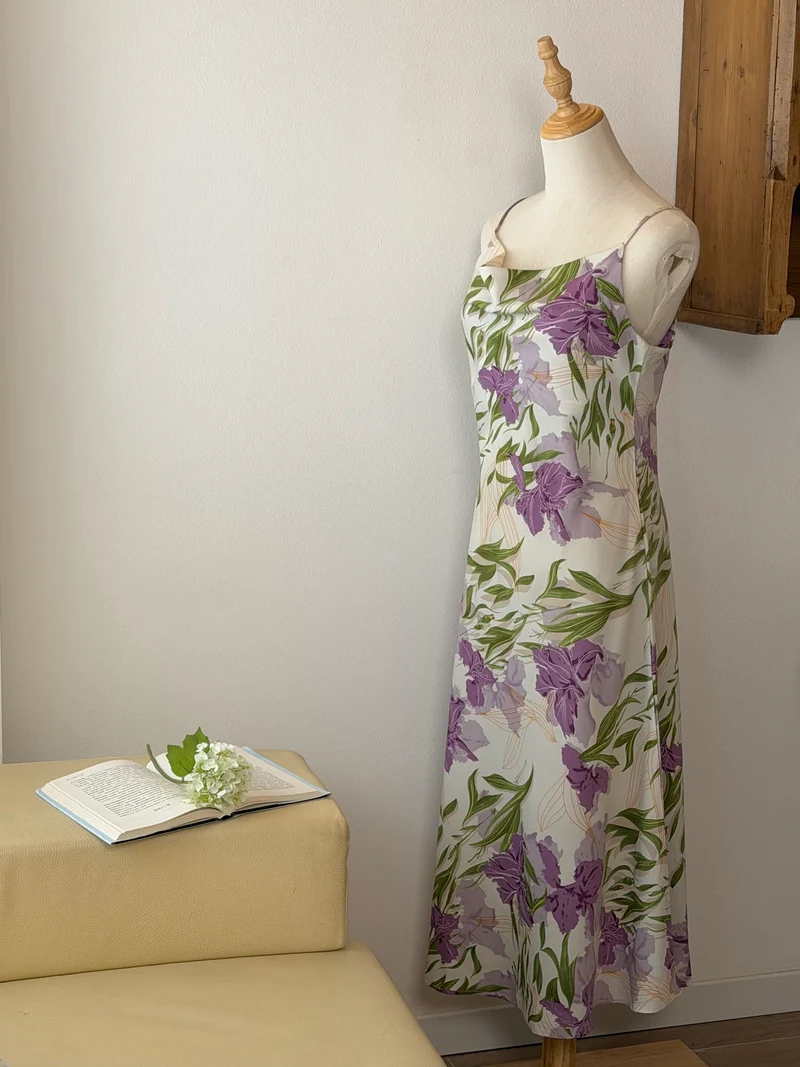 Iris Satin Dress | Abito con stampa floreale e scollo drappeggiato
