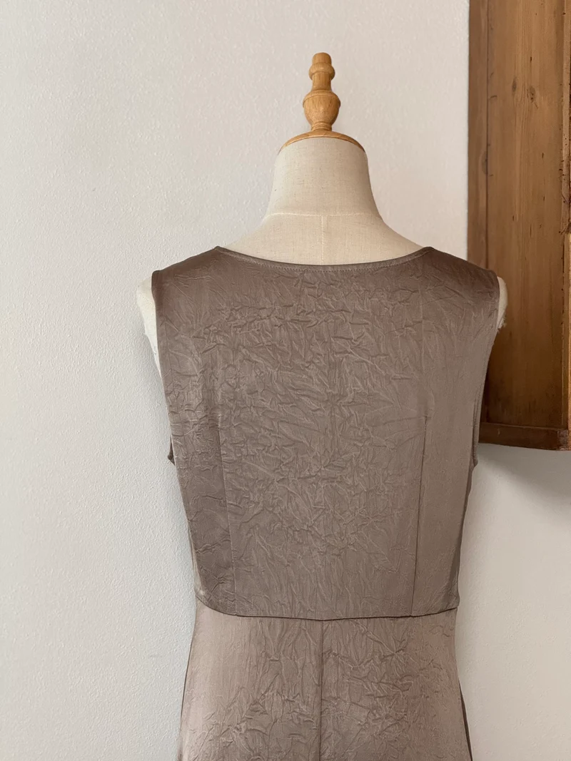 Grey Elegance Dress | Abito midi minimal stile Hepburn