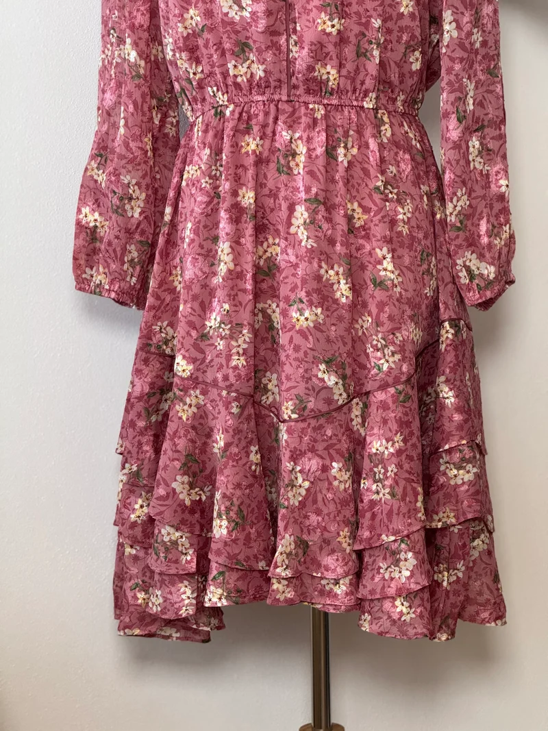 Blush Bloom Dress | Abito floreale con balze