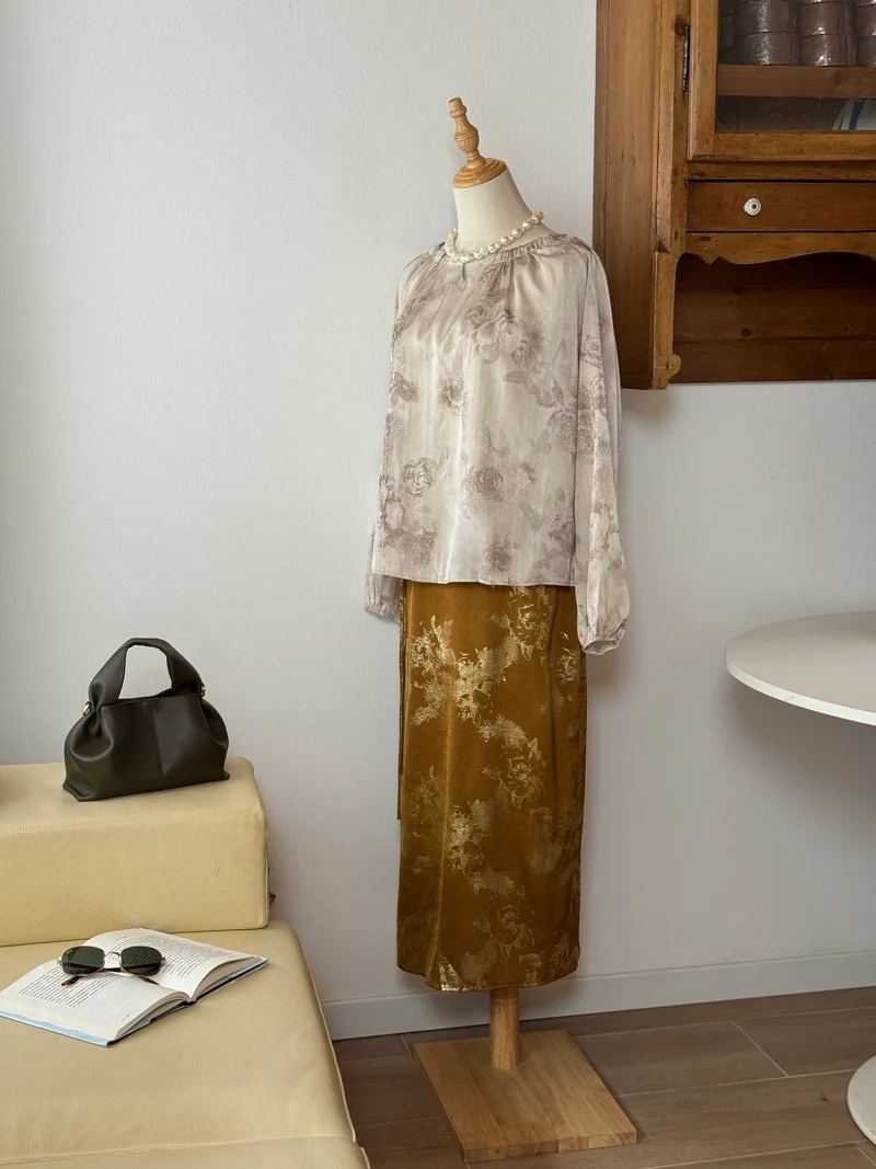 Golden Ink Set | Camicia stampa artistica e gonna jacquard