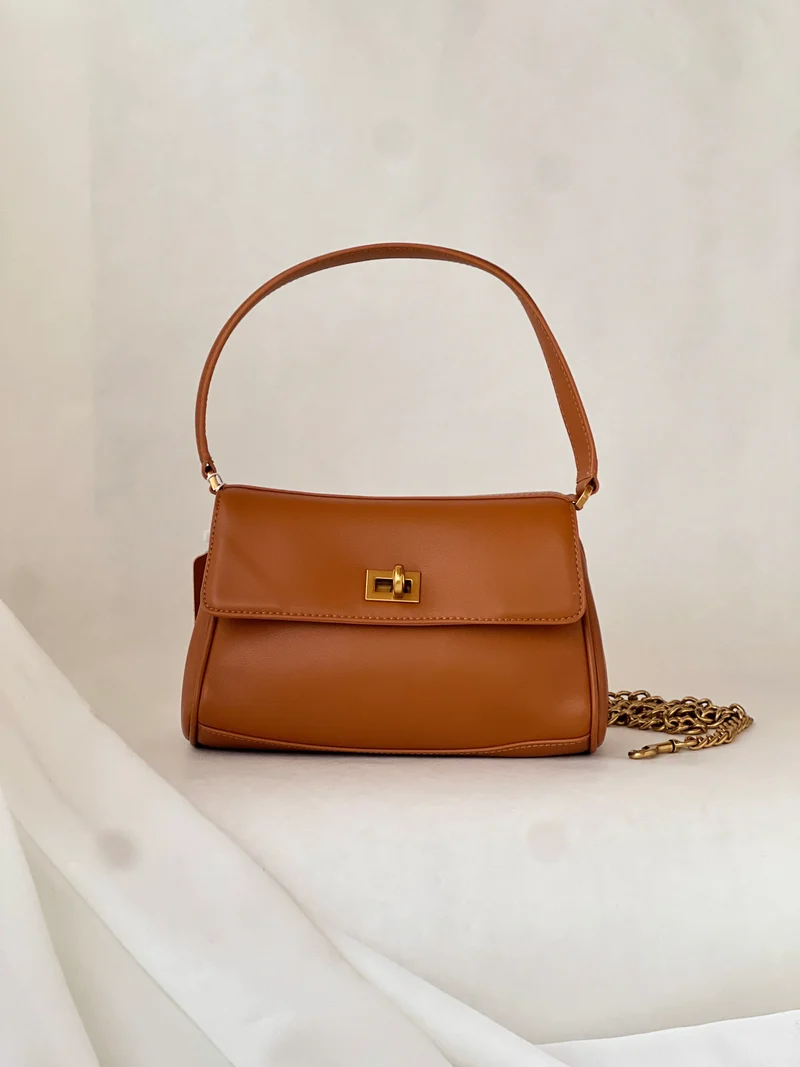 Borsa strutturata in pelle Majiang