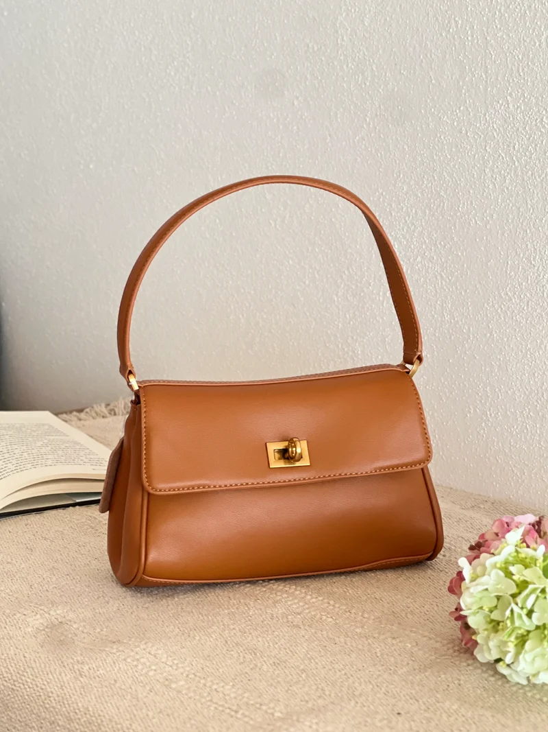 Borsa strutturata in pelle Majiang