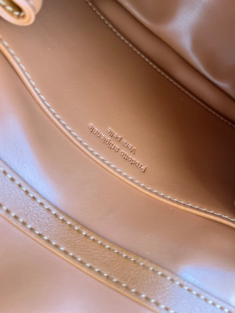 Borsa strutturata in pelle Majiang