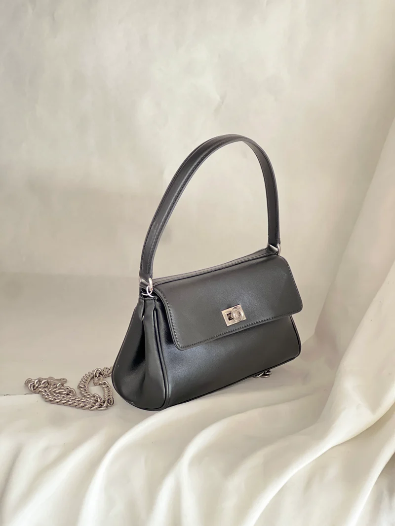 Borsa strutturata in pelle Majiang