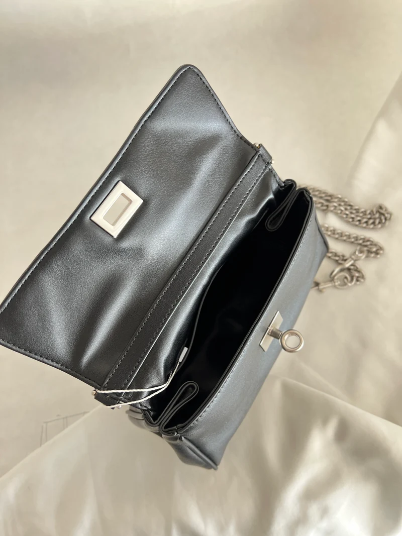 Borsa strutturata in pelle Majiang
