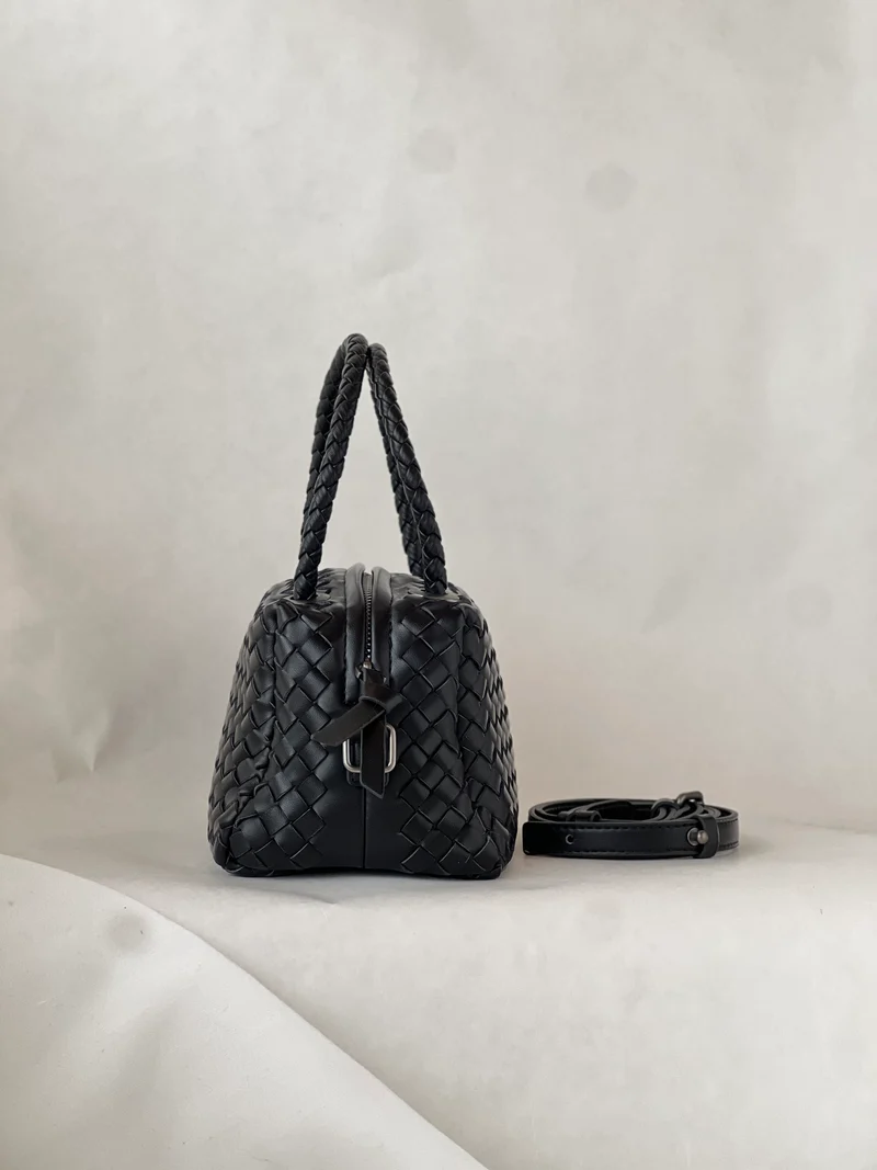 Borsa intrecciata in pelle di agnello