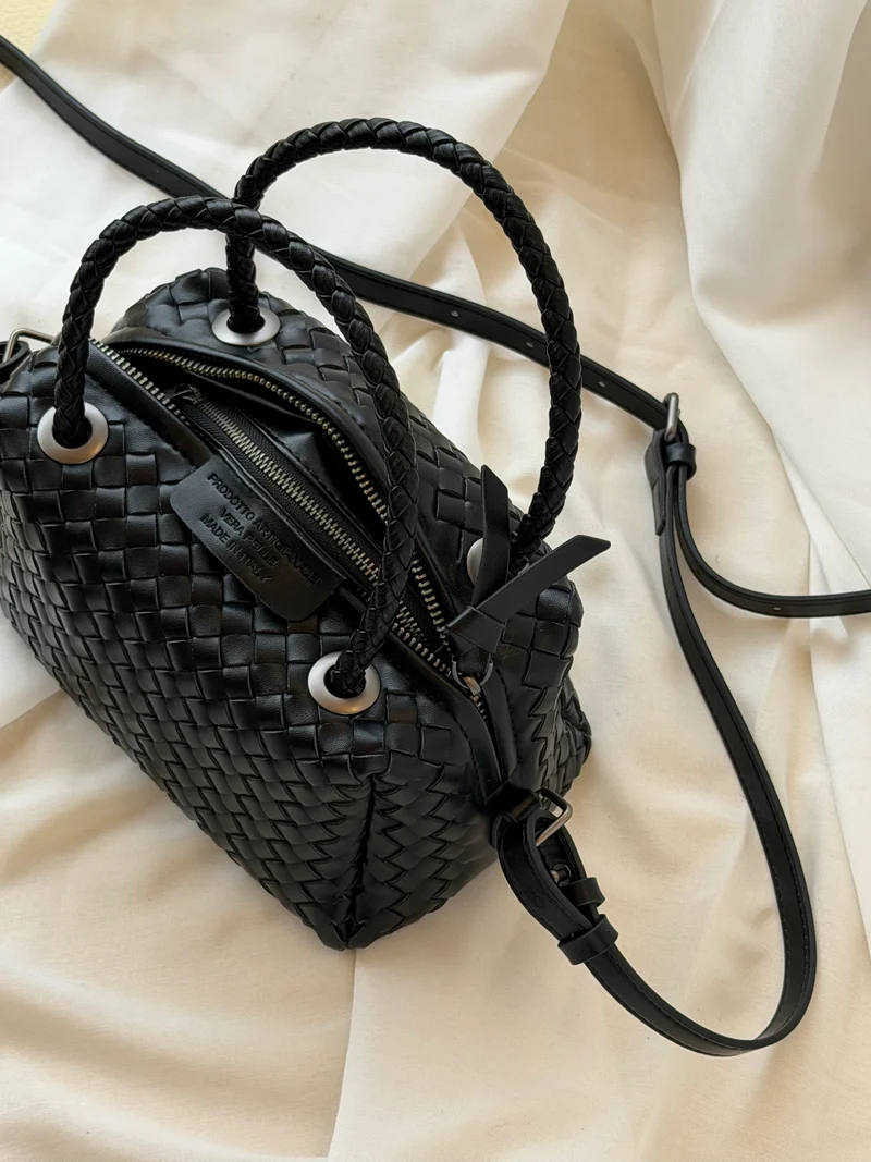 Borsa intrecciata in pelle di agnello