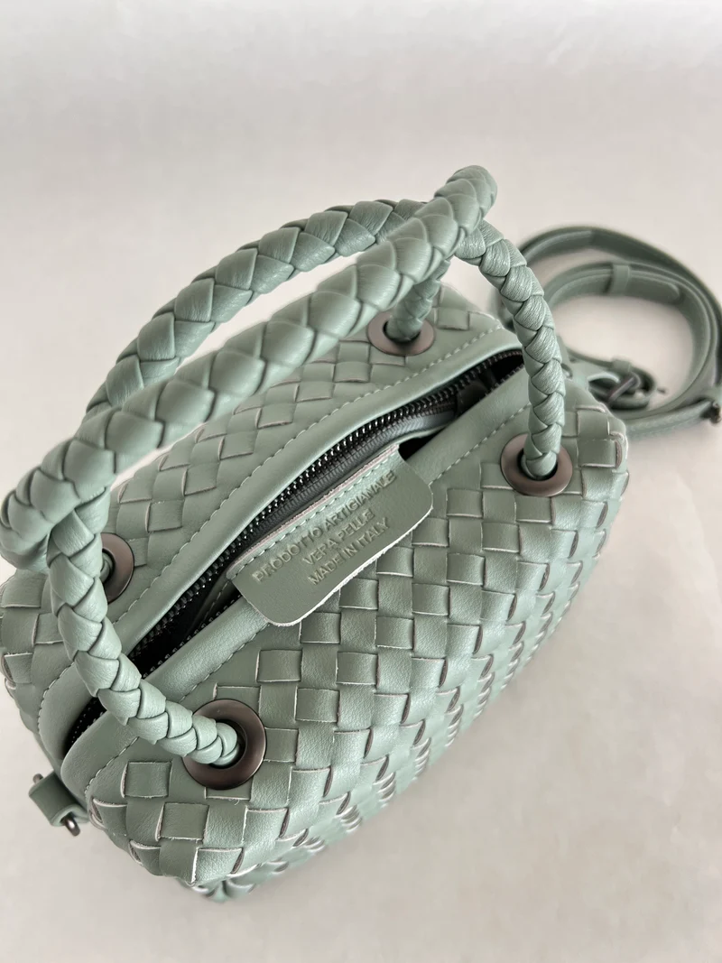 Borsa intrecciata in pelle di agnello