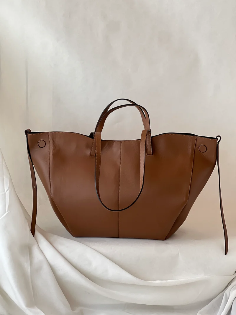 Borsa hobo oversize in pelle di vitello – Caramello
