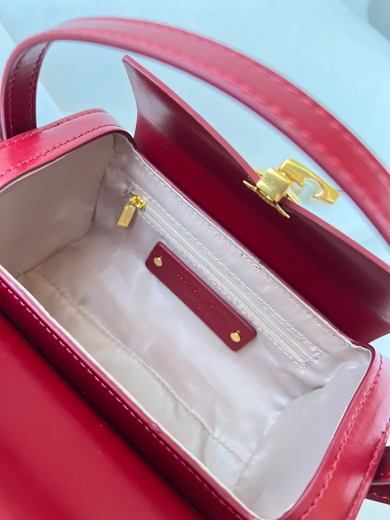 Borsa “Regalo” in vera pelle – Rosso intenso