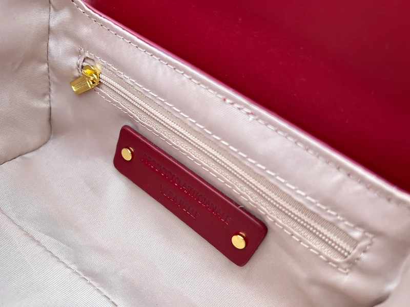 Borsa “Regalo” in vera pelle – Rosso intenso