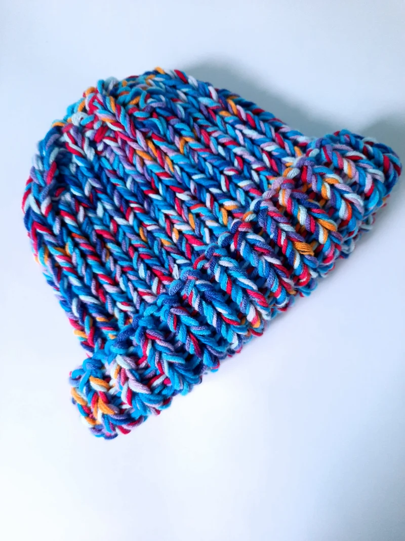 KIT BERRETTO MULTICOLOR 2 MODELLI IN UNO