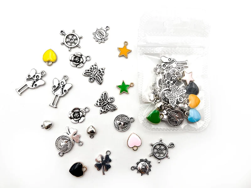 Charms ciondoli assortiti confezione da 20 pezzi