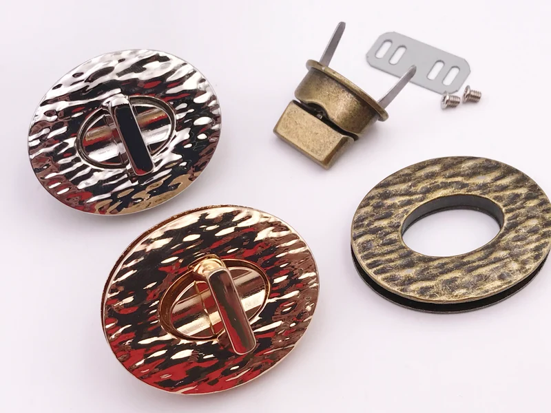 Chiusura in metallo per borse mod. l02 | Ø 4,5 cm | cf 1 pz