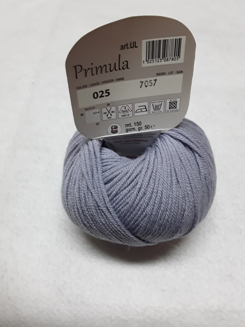 PRIMULA ADRIAFIL 50 GR METRI 150 100% lana (merino extra fine) Ferri: 4mm