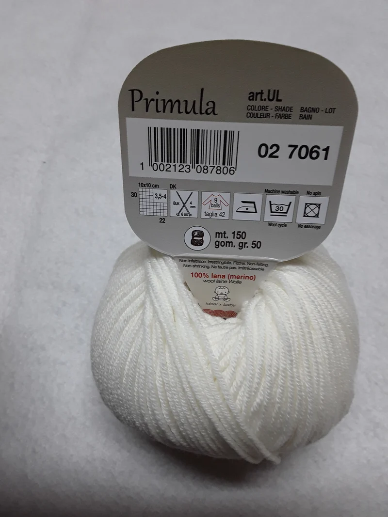 PRIMULA ADRIAFIL 50 GR METRI 150 100% lana (merino extra fine) Ferri: 4mm