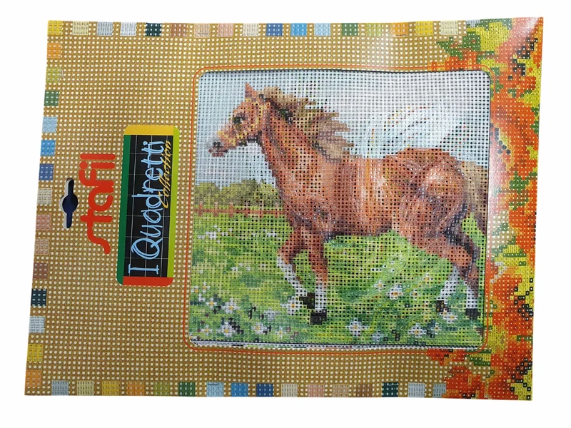stafil Kit Ricamo Mezzo Punto consente di realizzare un Quadro da ricamare anche a Punto Croce con filati cotone lanato