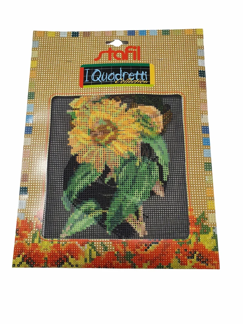 stafil Kit Ricamo Mezzo Punto consente di realizzare un Quadro da ricamare anche a Punto Croce con filati cotone lanato
