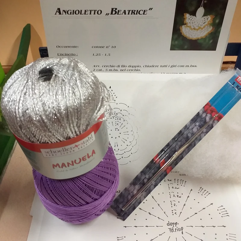 Kit angioletto uncinetto bomboniera schemi filo cotone colorato dorato