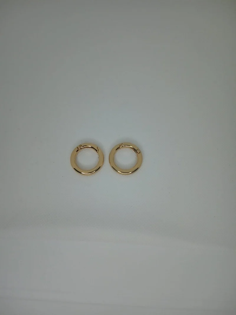 Anello apribile per borse