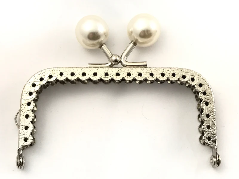 Chiusura clic clac retta pallino argento per borse | 8,5 cm | cf 1 pz