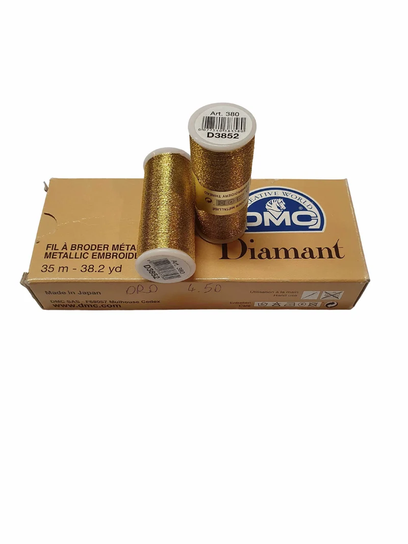 Filo da Ricamo Metallizzato Rocchetto da 35 mt DMC Diamant art 380