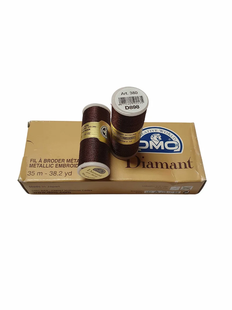 Filo da Ricamo Metallizzato Rocchetto da 35 mt DMC Diamant art 380
