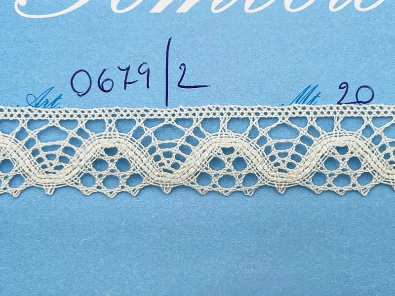 Pizzo 0679 panna cm. 2 cf.20mt.