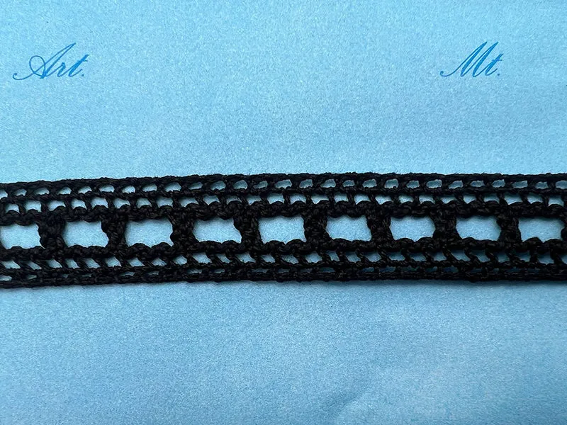Pizzo 0953 nero cm. 1,5 cf.20mt.