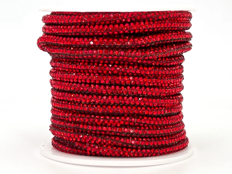 Cordino con strass 4 mm | rocchetto 10 mt