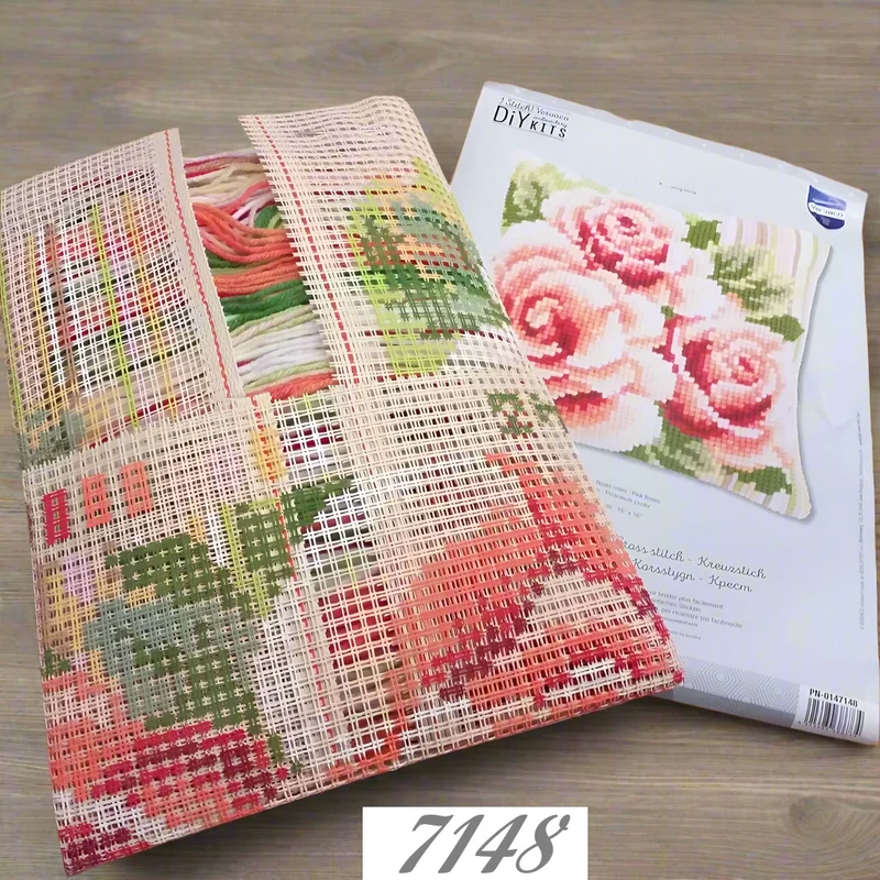 Fiori rose kit tela fili schemi ricamare cuscino mezzo punto croce