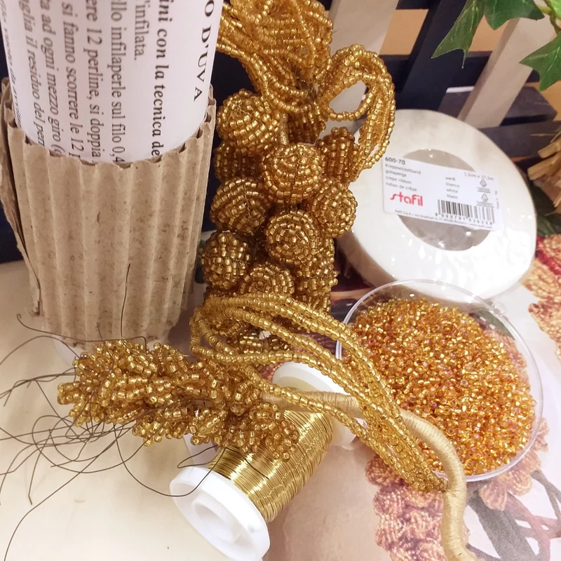 Kit lavorazione perline conteria rocailles materiale schemi uva spighe