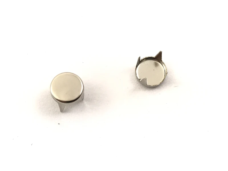 Borchie rotonde metalliche cf.20 pz