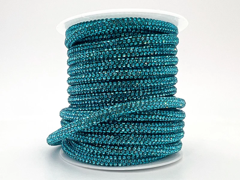 Cordino con strass 6 mm | rocchetto 10 mt