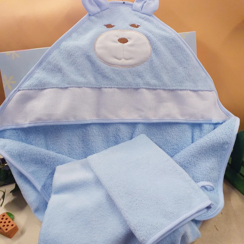 Accappatoio babycape per ricamo e punto croce di bambini neonati