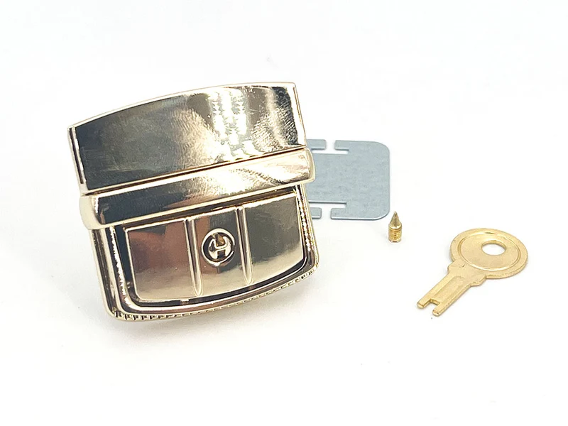 Chiusura a cartella in metallo per borse | 4,5x4,5 cm | cf 1 pz
