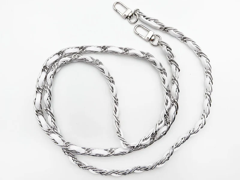 Catena metallo per borse | 120 cm 15x8 mm | mod. c06 moschettoni