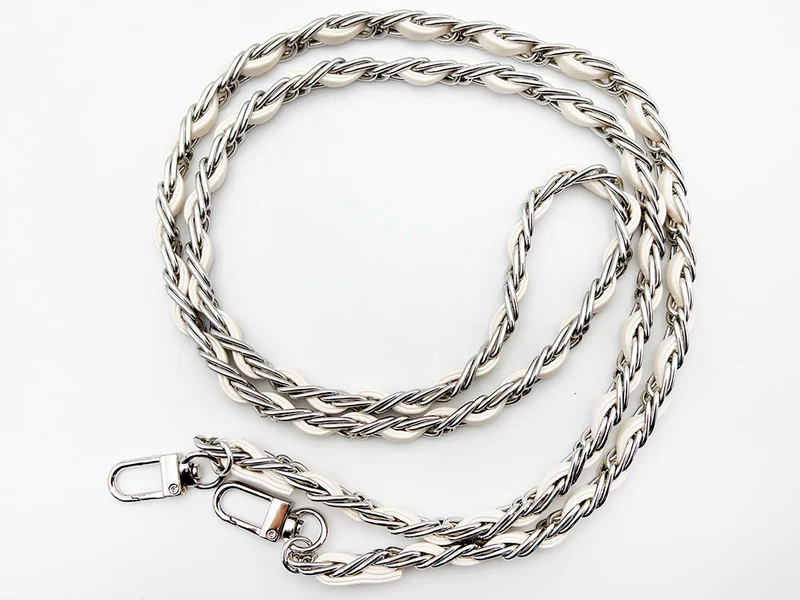 Catena metallo per borse | 120 cm 15x8 mm | mod. c06 moschettoni