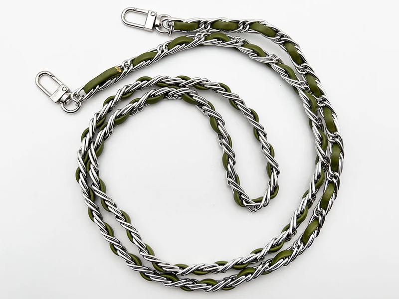 Catena metallo per borse | 120 cm 15x8 mm | mod. c06 moschettoni