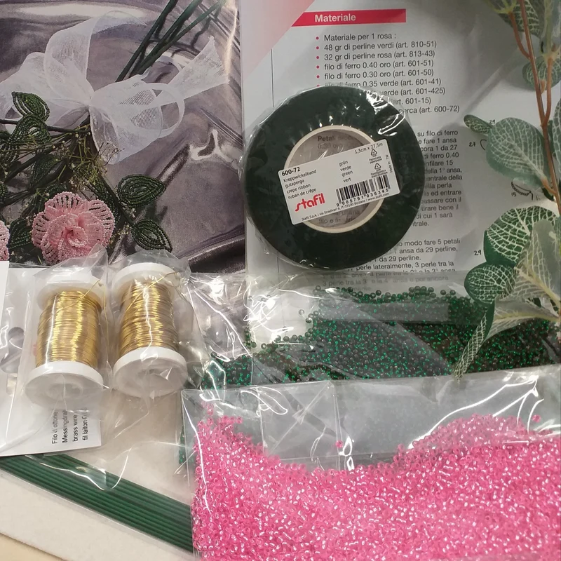 Perline conteria di Venezia kit rose accessori rivista fili di ferro