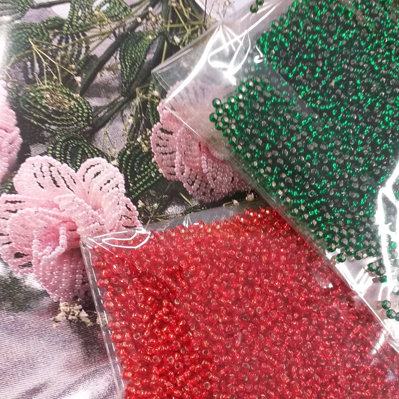 Perline conteria di Venezia kit rose accessori rivista fili di ferro