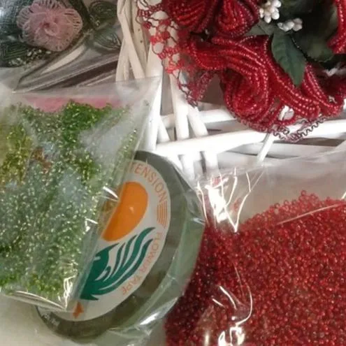 Perline conteria di Venezia kit rose accessori rivista fili di ferro