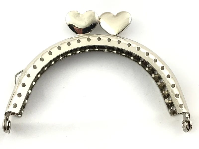 Chiusura clic clac due cuori per borse | 8,5 cm | cf 1 pz
