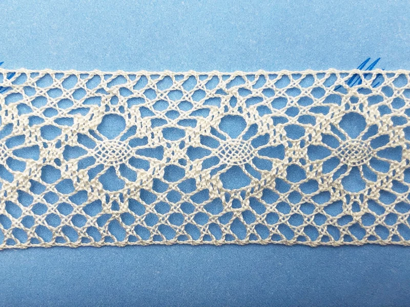 Pizzo 0990 panna cm 3,3 cf.20mt.