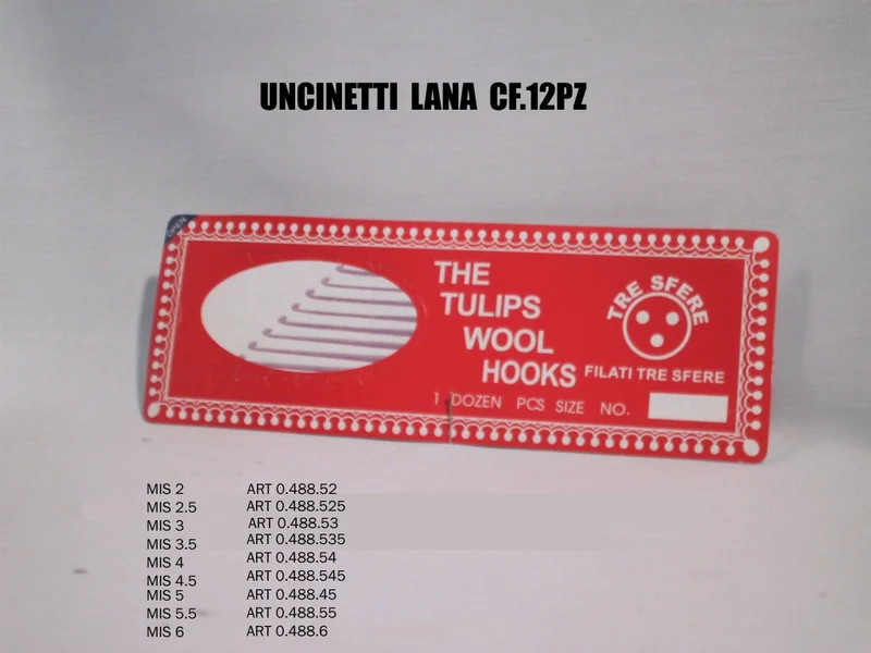 Uncinetti per lana misura 8 | cf 6 pz | tre sfere
