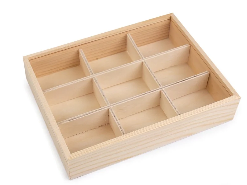 Holzbox mit transparentem Deckel